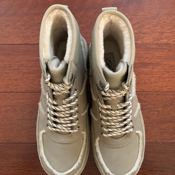 Uggs Boots Limited Edition  X White Mountaineering Collab - Picture 3 of 8